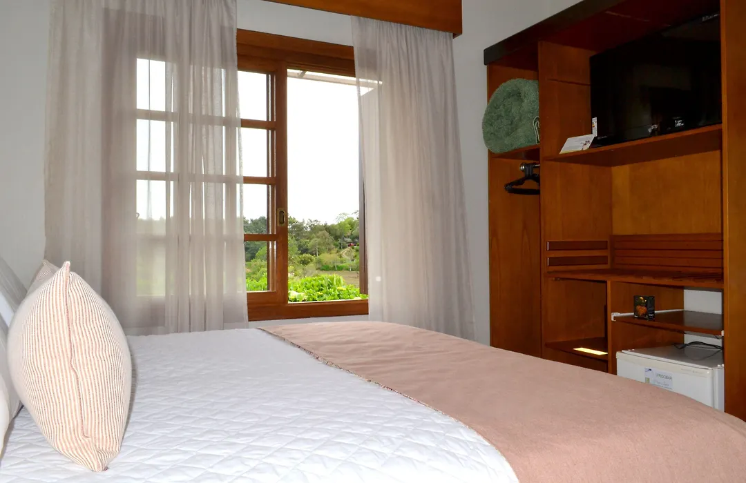 Hotel Bangalos Da Serra-1